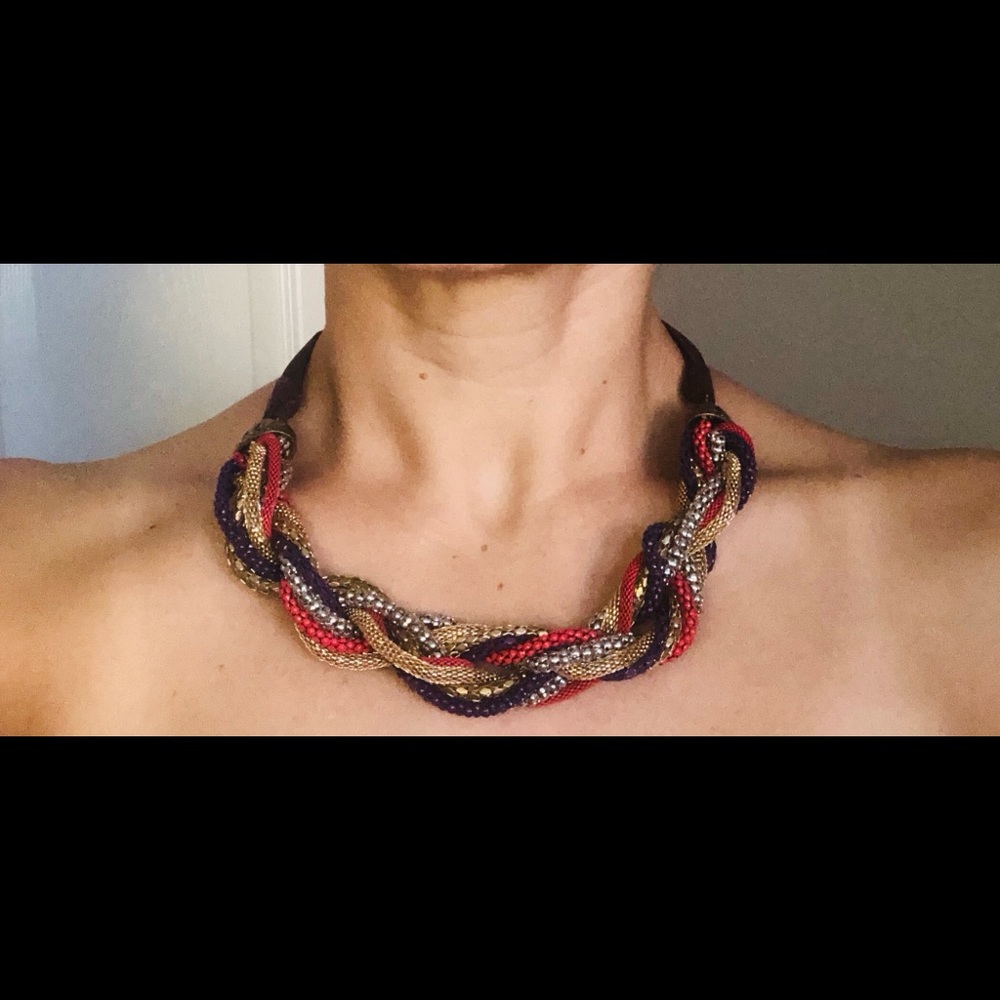 Beautiful necklace!!